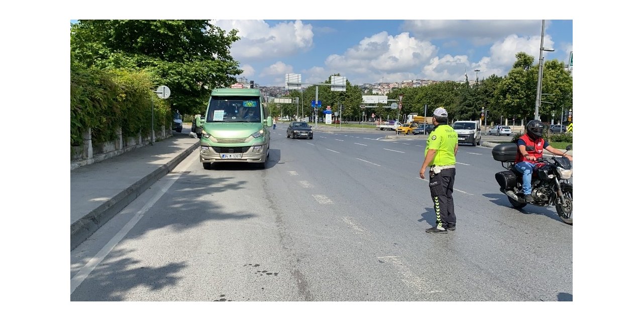 İstanbul’da Minibüslere Şok Uygulama: 7 Yolcu Fazla Çıktı