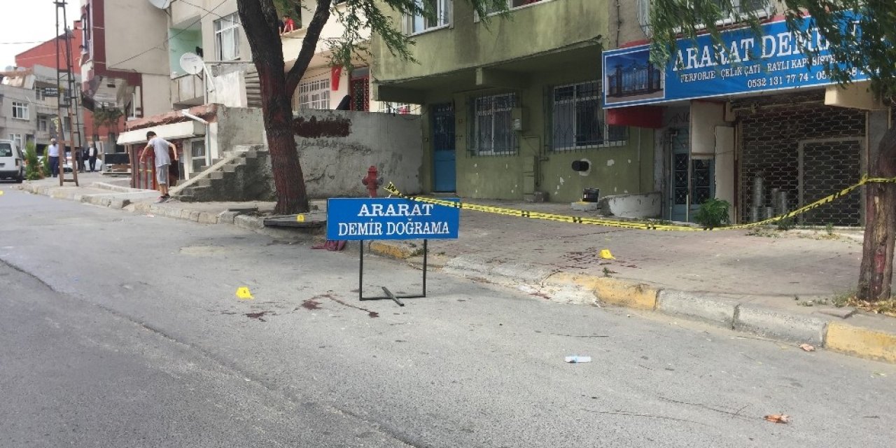 Bıçak Ve Sopların Kullanıldığı Tekme Tokat Kavga Kamerada