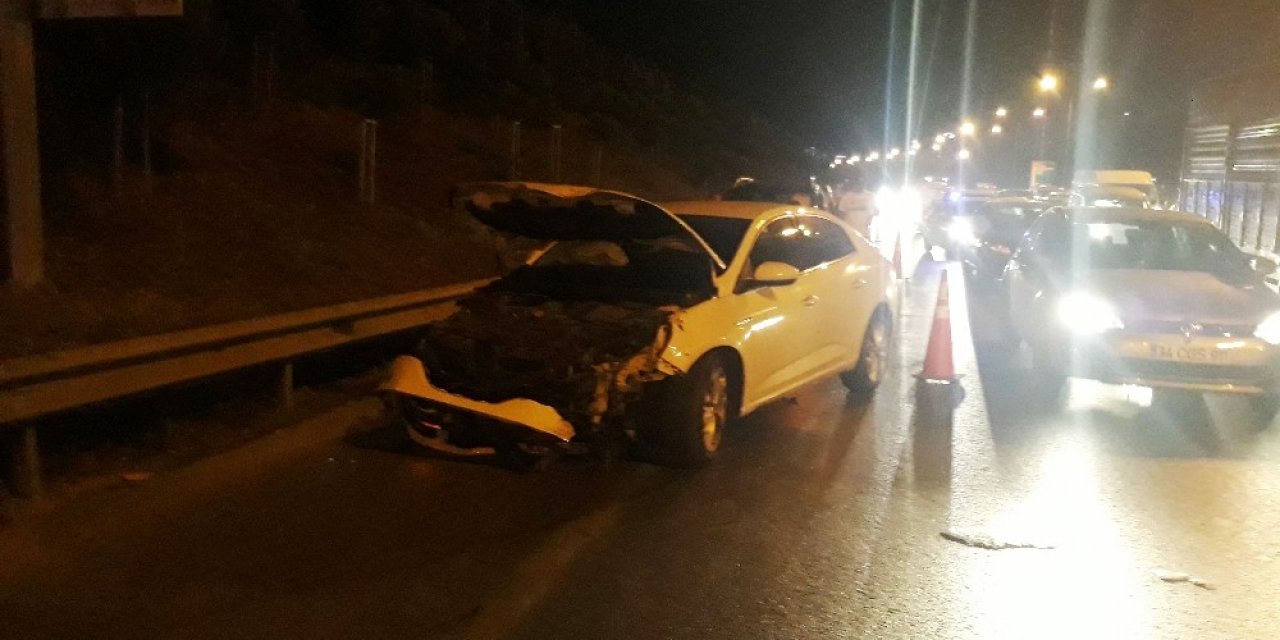 Gaziosmanpaşa’da Kaza: Trafik Durdu