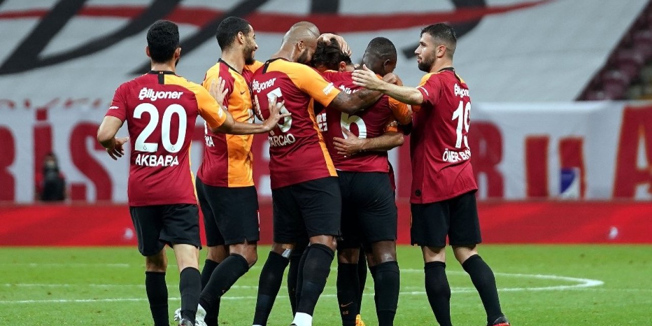 Aslan 937 Gün Sonra Frikik Golü Buldu