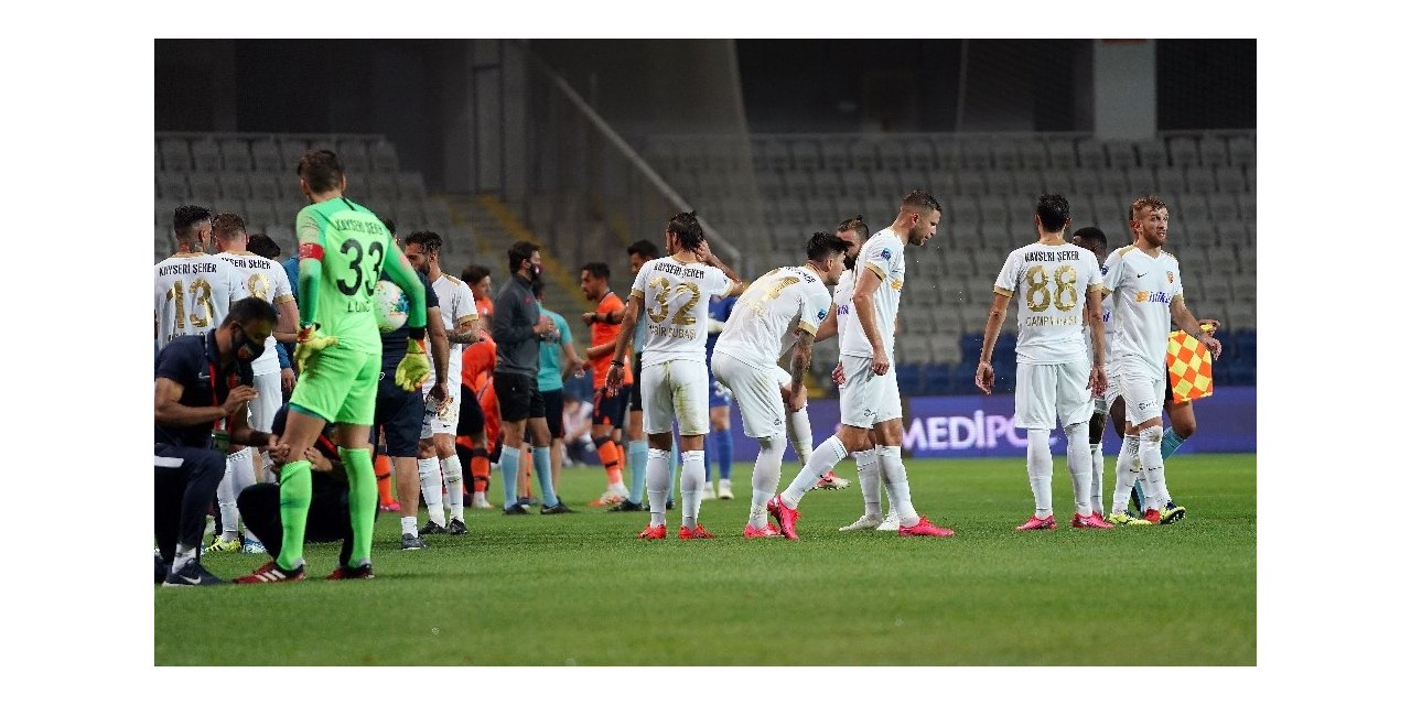 Süper Lig: Medipol Başakşehir: 1 - Kayserispor: 0 (ilk Yarı)