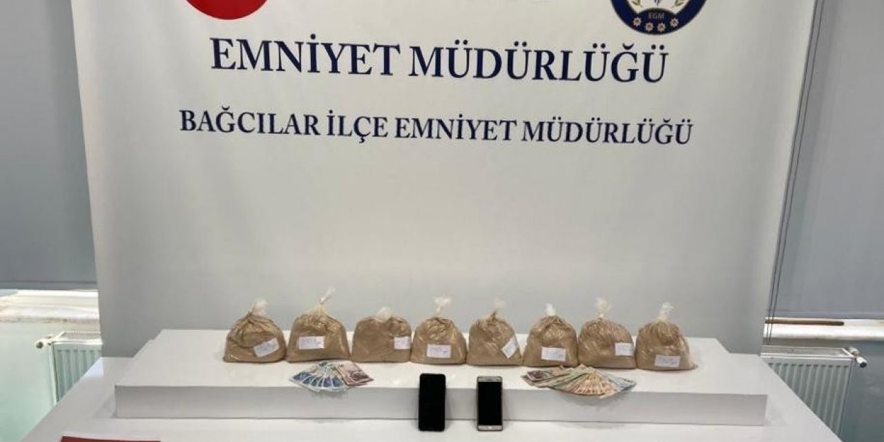 Şüpheli Araçtan 8 Kiloya Yakın Eroin Çıktı