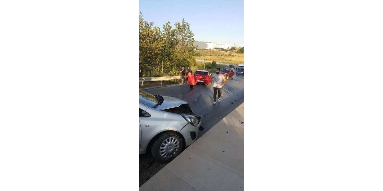 Silivri’de Zincirleme Trafik Kazası: 18 Yaralı