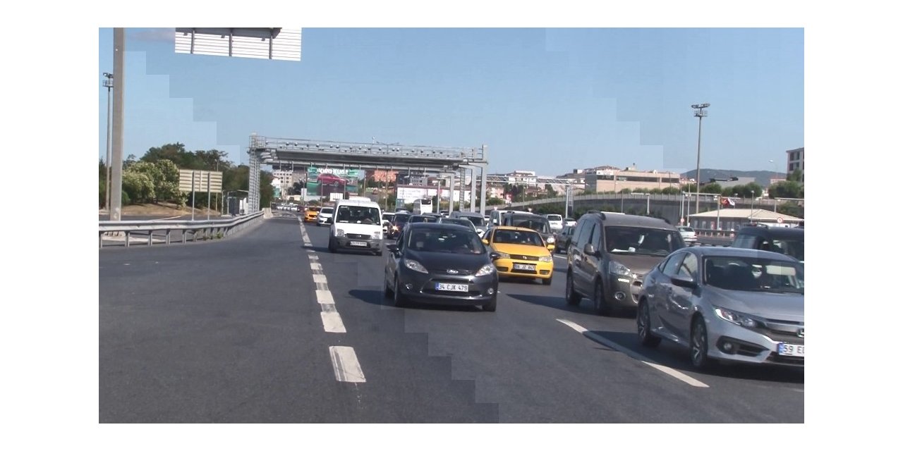 İstanbul’da Bayramın Son Gününde Polislerden Trafik Denetimi