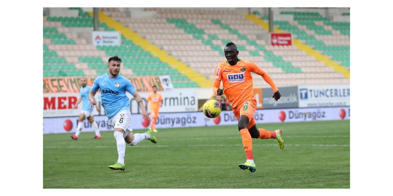 Beşiktaş Ve Fenerbahçe, Cisse İçin Karşı Karşıya