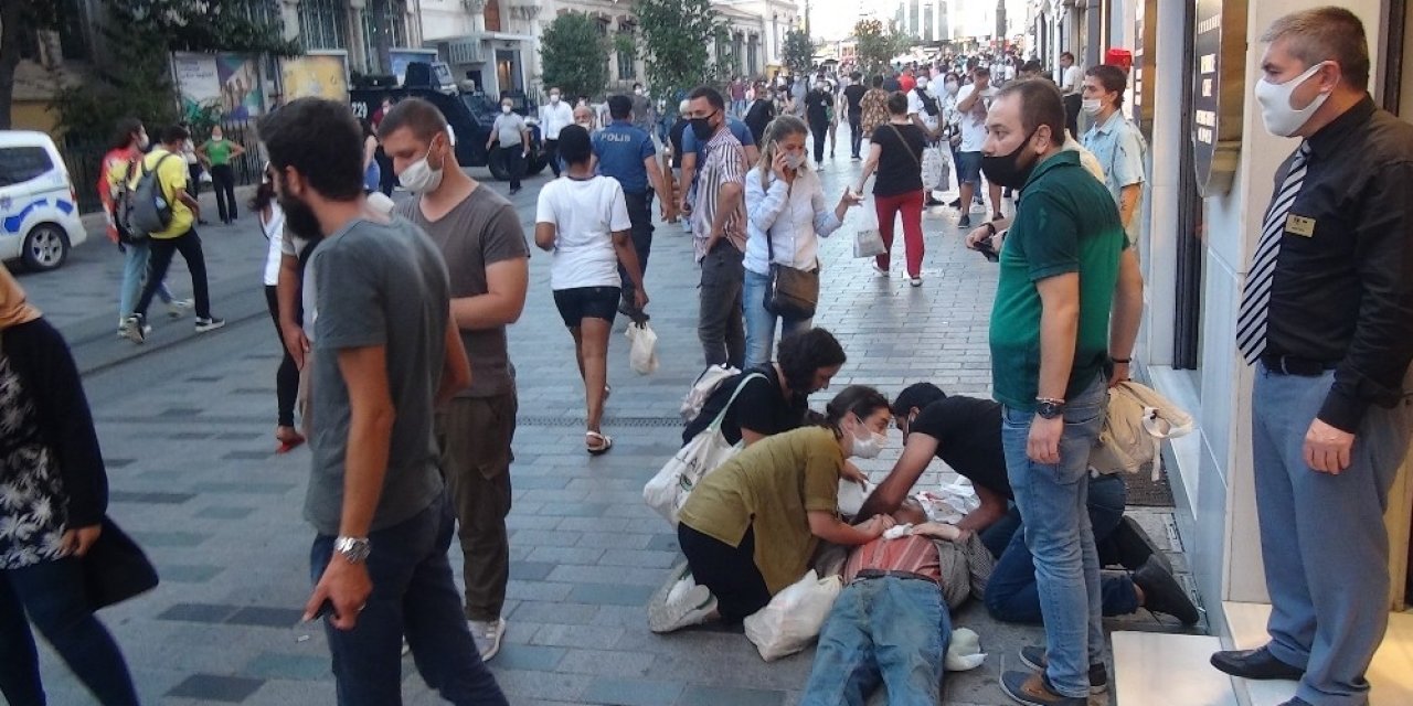 İstiklal Caddesi’nde Düşerek Yaralanan Yaşlı Adam İçin Seferber Oldular