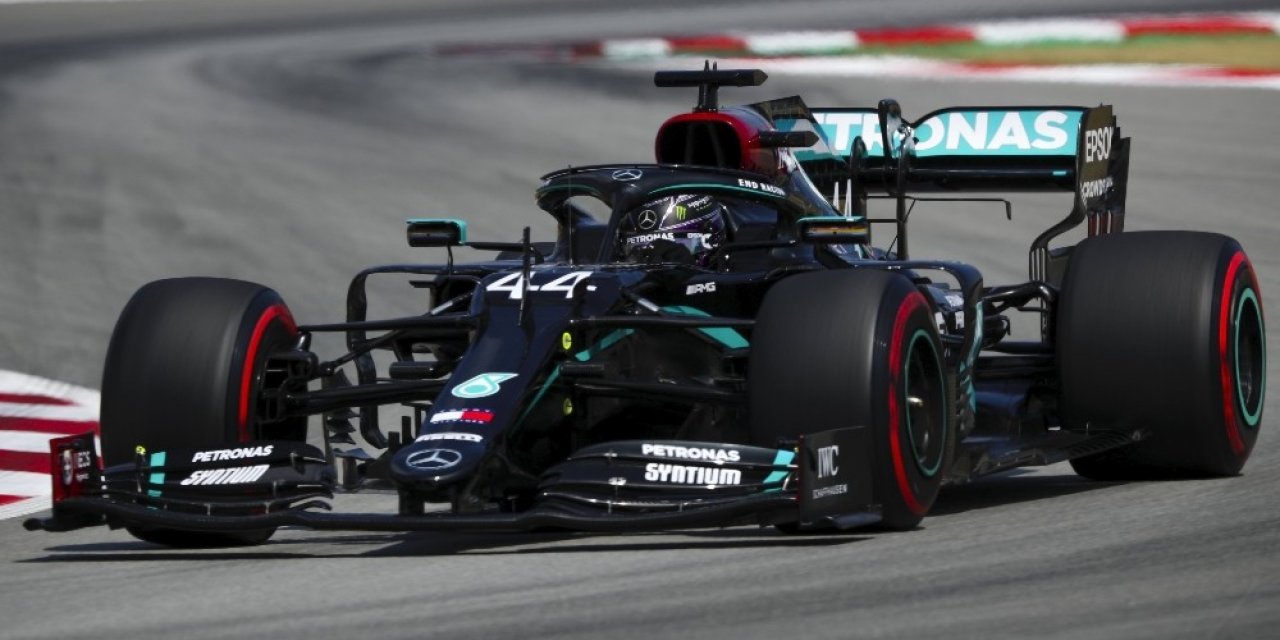 Barcelona’da Da Lewis Hamilton Zirvede