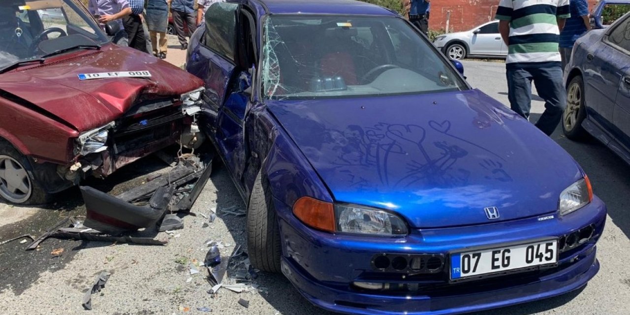 Sokak Arasında Drift Yapan Trafik Magandası Faciaya Neden Oluyordu