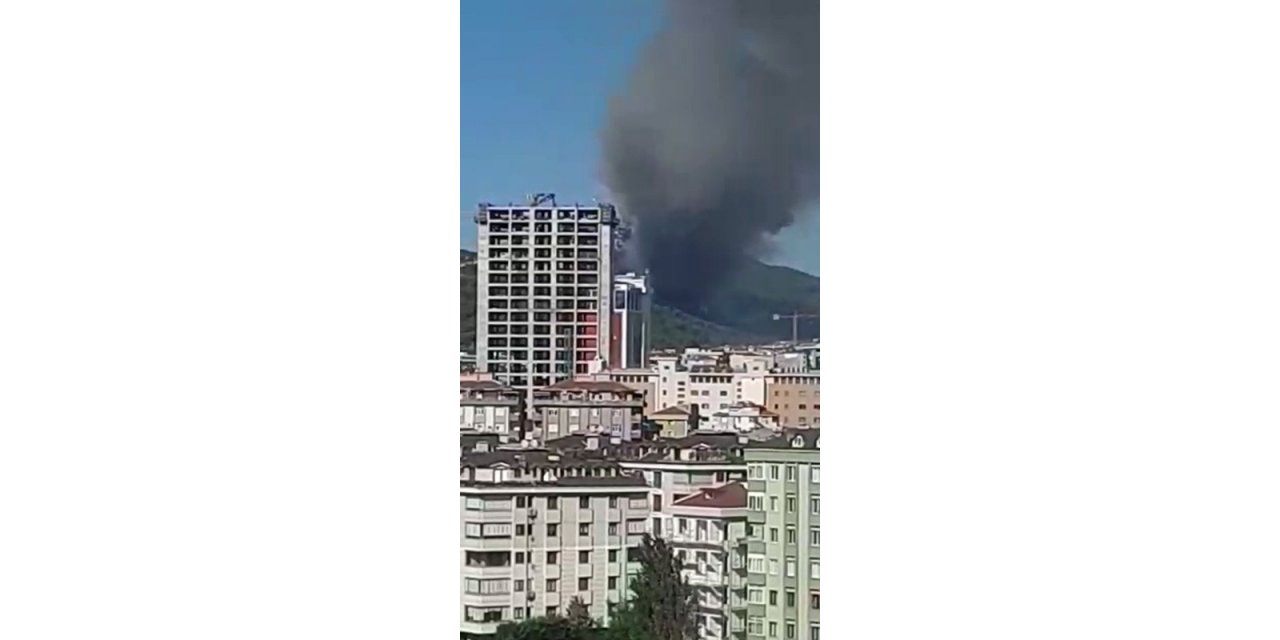 Maltepe’de Çıkan Orman Yangını Nedeniyle Bir Mahalle Tahliye Ediliyor.