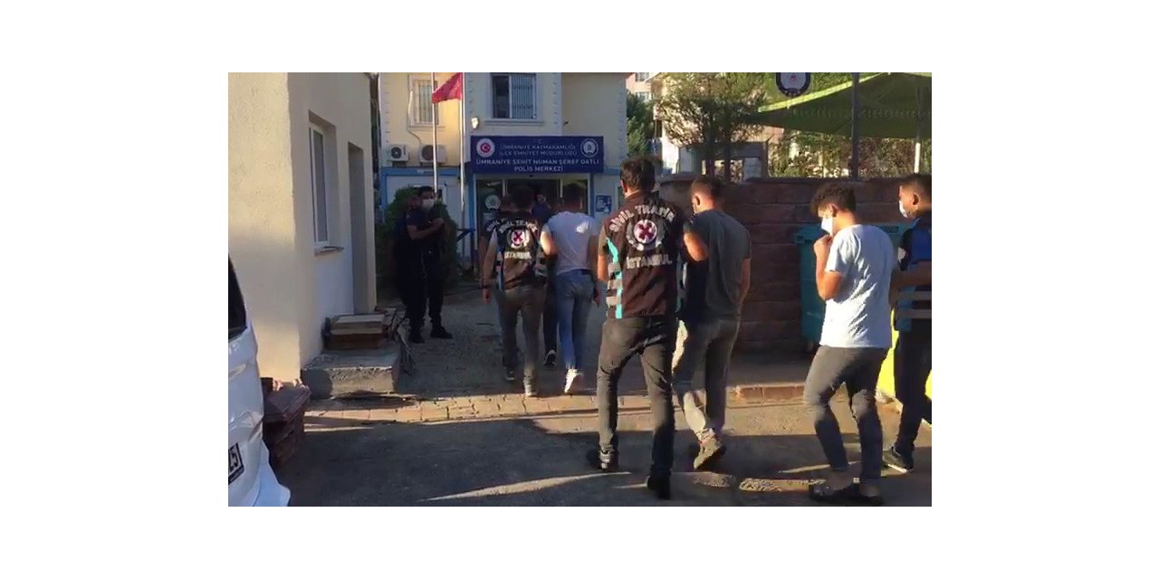 Düğün Konvoyu Yaparak Yolu Kapatan Şahıslara Para Cezası Yağdı