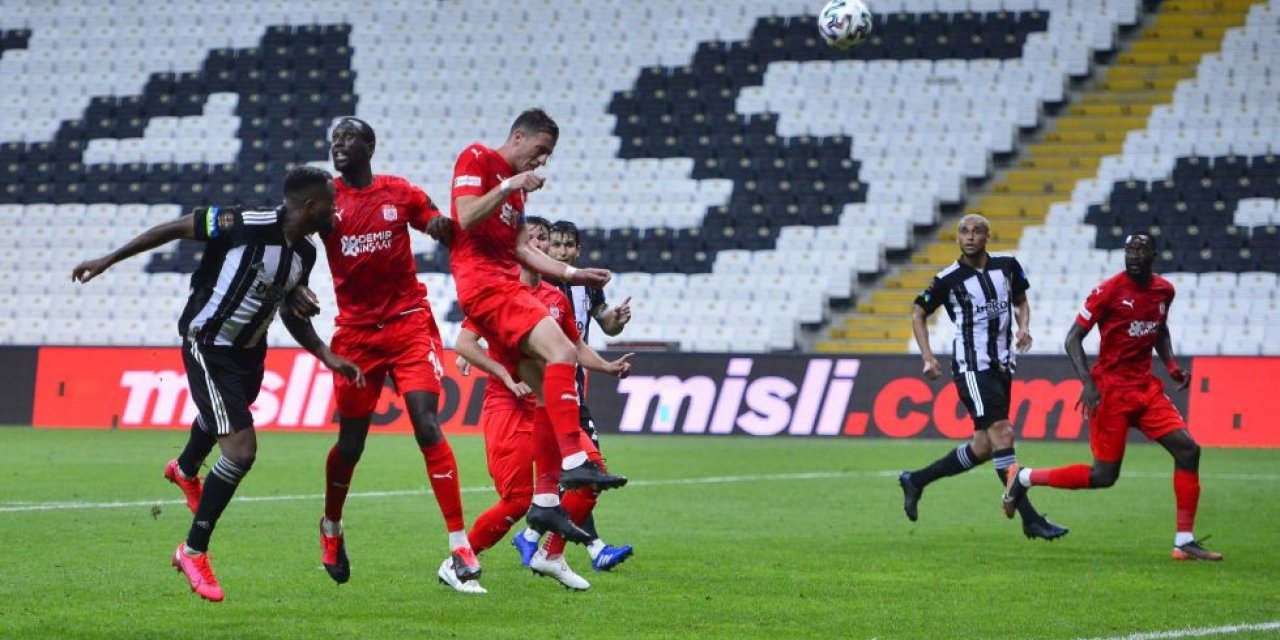 Beşiktaş, Sivasspor’a 1-0 Mağlup Oldu