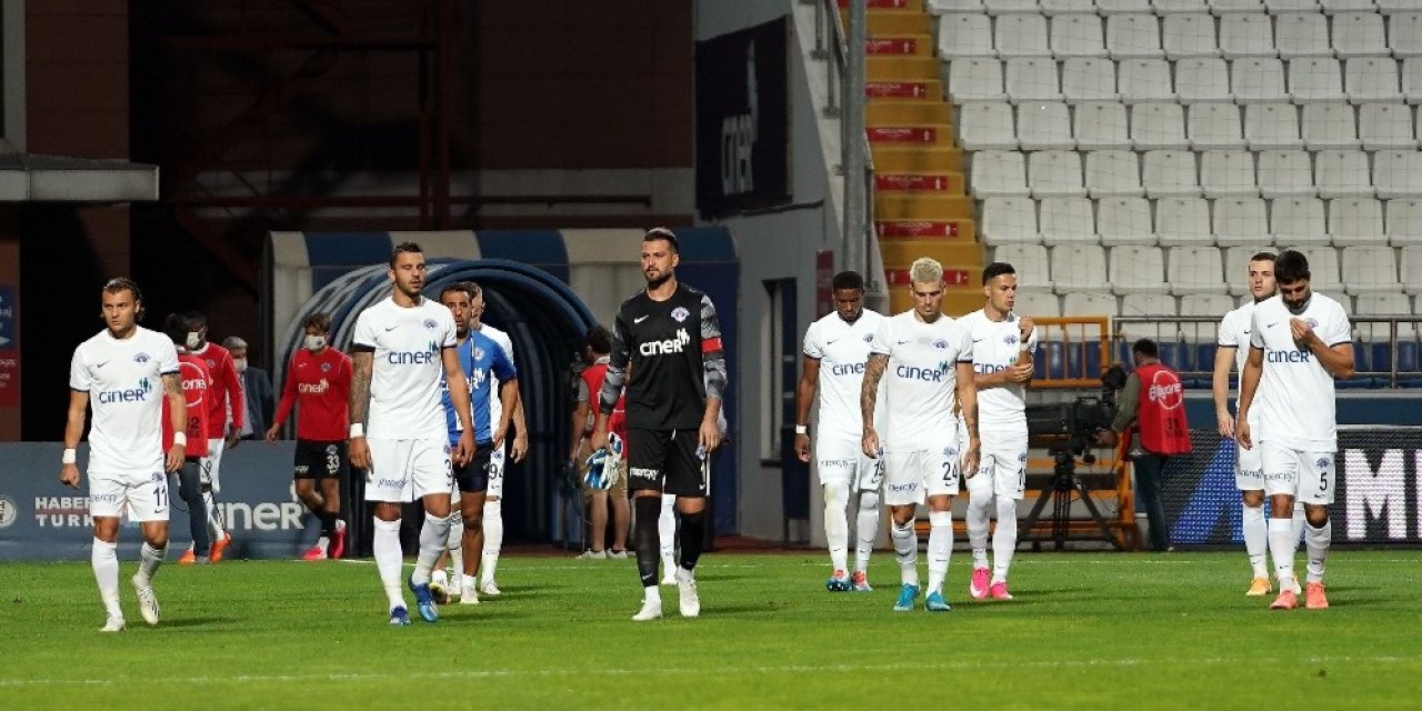 Süper Lig: Kasımpaşa: 0 - Galatasaray: 0 (maç Devam Ediyor)