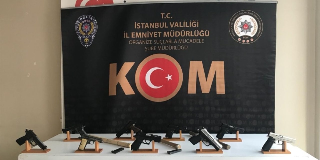 “korsan Durak” Çetesi Operasyonunda Ele Geçirenler Dikkat Çekti