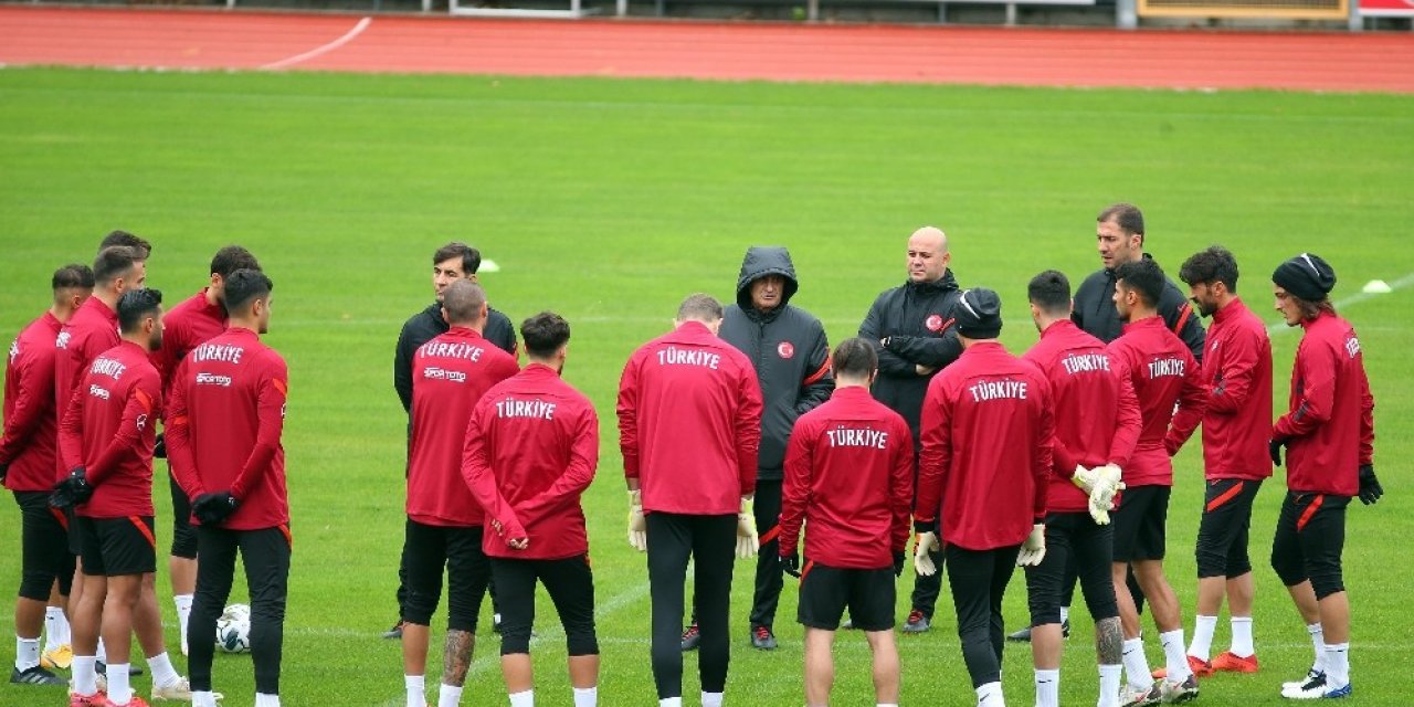 A Milli Futbol Takımı, Rusya Maçının Hazırlıklarına Başladı