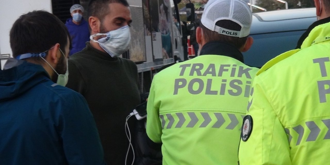 Cipiyle İstanbul Turuna Çıkan Korona Virüslü, Trafik Polisine Yakalandı