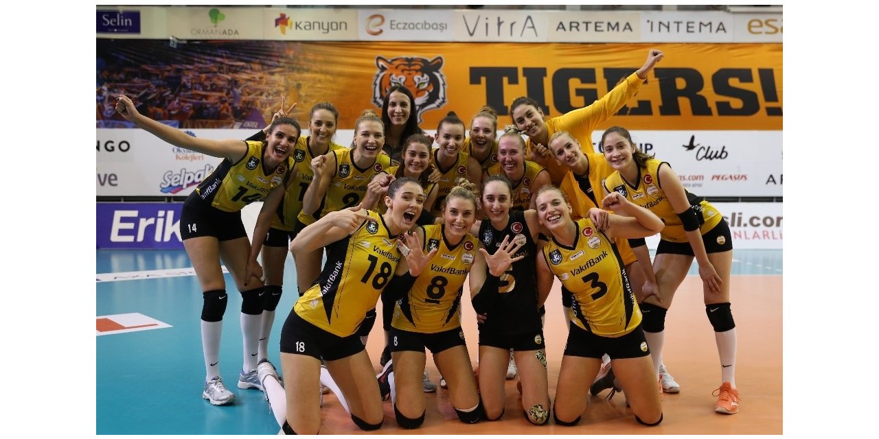 Sultanlar Ligi: Eczacıbaşı Vitra: 2 - Vakıfbank: 3