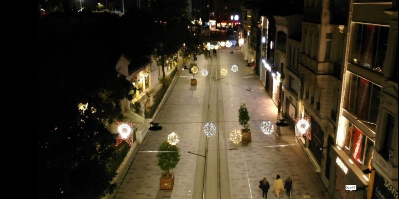 İstiklal Caddesi Boş Kaldı