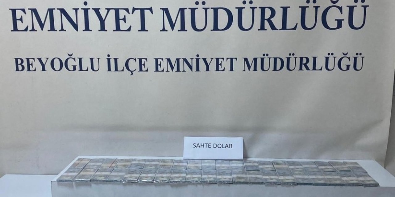 İstanbul’da 700 Bin Sahte Dolar Ele Geçirildi