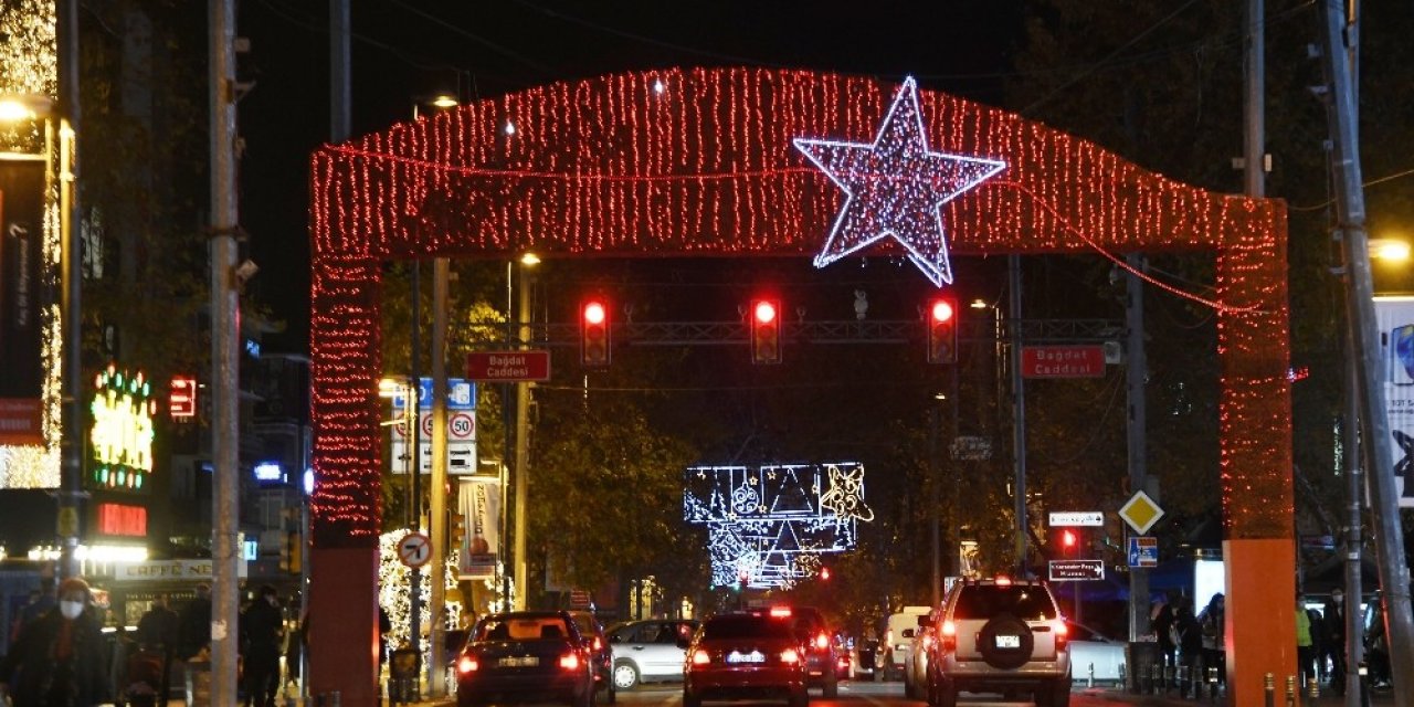 Kadıköy’ün Işıltısı Pandemi Sürecinde Moral Kaynağı Oluyor