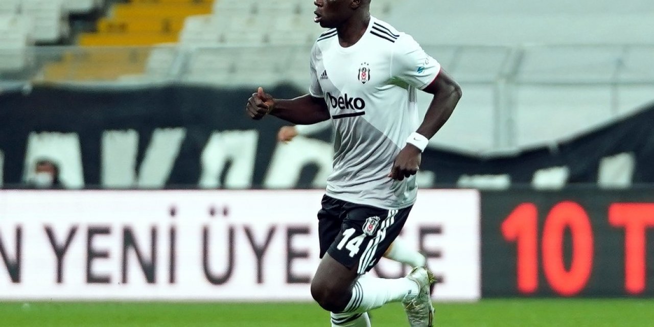 Aboubakar Oynamak İstedi, İlk 11’e Girdi