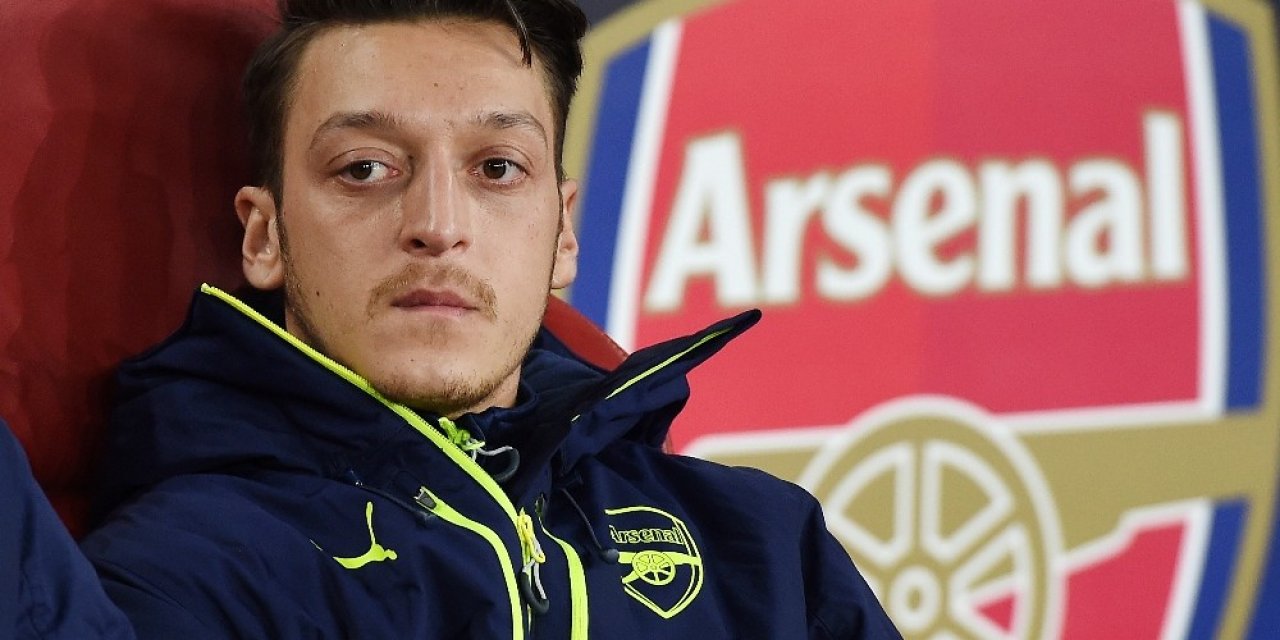 İngiltere’de Gündem Mesut Özil: "rekor Ücretle Geldi, Bedavaya Gidiyor!"