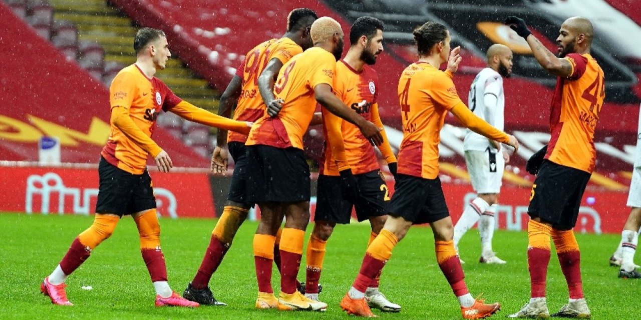 Galatasaray Bu Sezonki En Farklı Galibiyetini Aldı