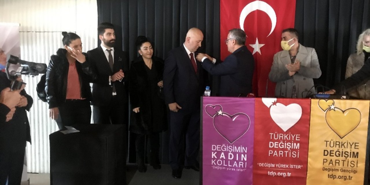 Avcılar’da Türkiye Değişim Partisi’ne Katılım Töreni