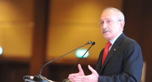 CHP GENEL BAŞKANI KILIÇDAROĞLU, İSTANBUL’DA CHP’Lİ ESKİ YÖNETİCİLER VE MİLLETVEKİLLERİYLE BİR ARAYA GELDİ