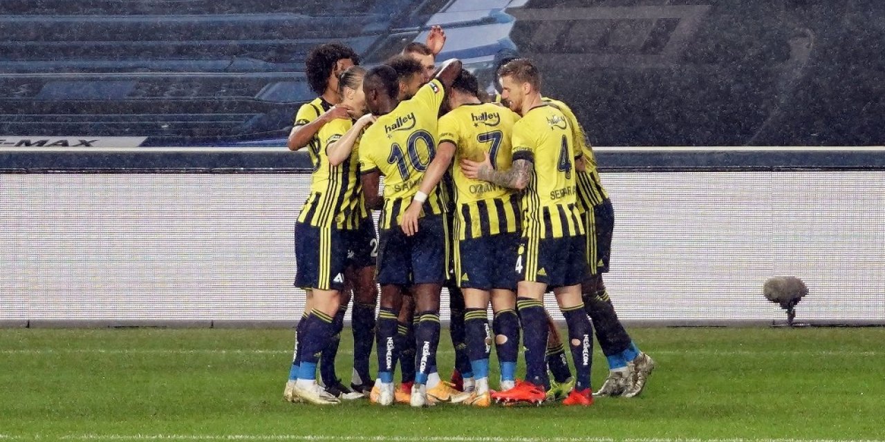 Fenerbahçe’den İç Sahada Üst Üste 5. Galibiyet