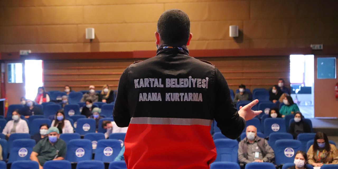 KARTAL BELEDİYESİ'NDEN İLÇEDEKİ KURUM ÇALIŞANLARINA AFET EĞİTİMİ