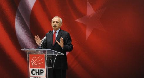 CHP GENEL BAŞKANI KEMAL KILIÇDAROĞLU, İSTANBUL’DA SERVİS ŞOFÖRLERİ VE ESNAFIYLA BİR ARAYA GELDİ