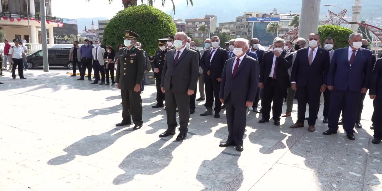 HATAY’IN ANA VATANA KATILIŞININ 82. YIL DÖNÜMÜ TÖRENLE KUTLANDI