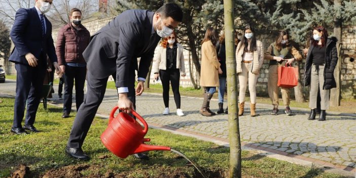 KÂĞITHANE BELEDİYESİ MANAVGAT'A 10 BİN FİDAN GÖNDERDİ