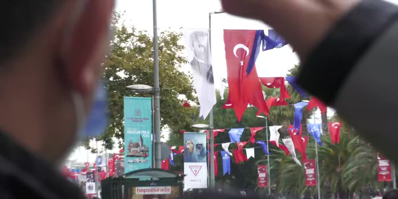 VATAN CADDESİ’NDE 98’İNCİ YIL COŞKUSU