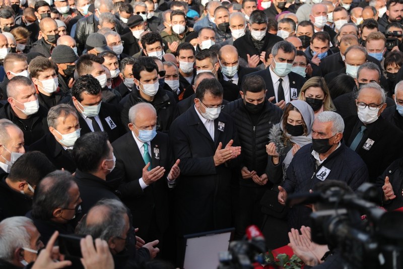 Başkan Yüksel, İmranlı Belediye Başkanı Murat Açıl’ın Cenaze Törenine Katıldı