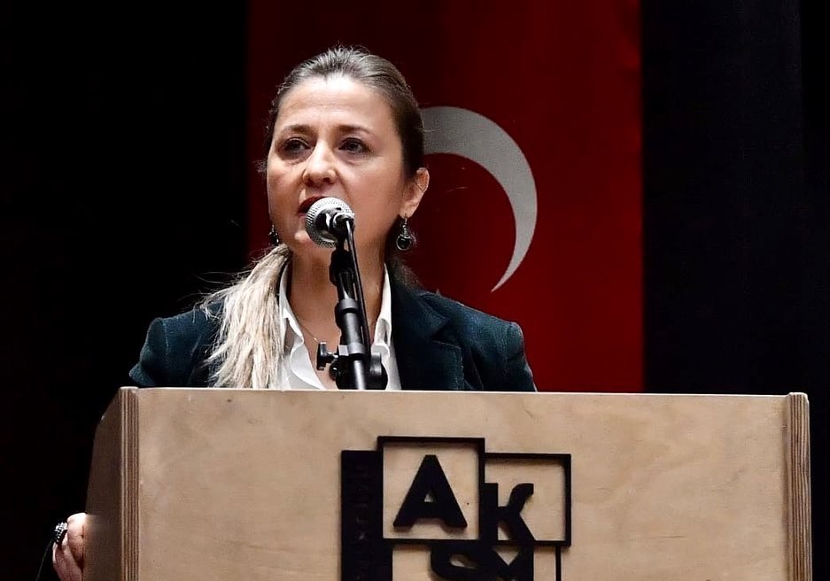 Nazife Figen Karahan, “Kadınların mücadelesini yüzyıllardır devam ediyor”