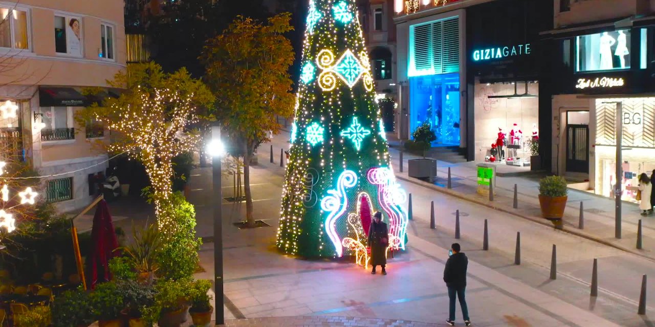 ŞİŞLİ, YENİ YIL COŞKUSUNA HAZIR