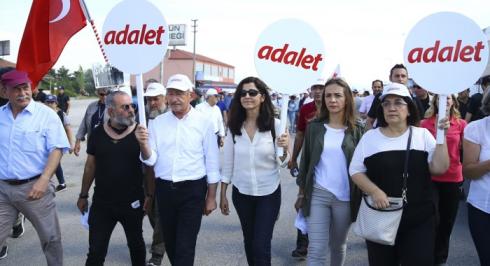 ADALET YÜRÜYÜŞÜNE SANATÇILARDAN DESTEK