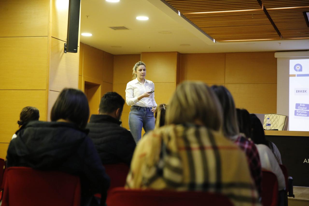 Büyükşehir’den ‘Toplumsal Cinsiyet Eşitliği’ semineri