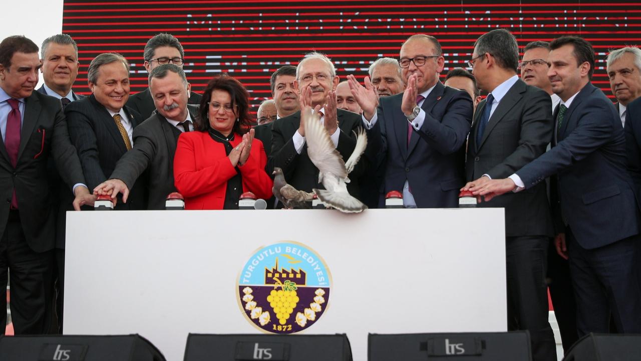 CHP Lideri Kılıçdaroğlu, Turgutlu Belediyesi Kreş ve Taziye Evi Temel Atma Töreni’ne Katıldı