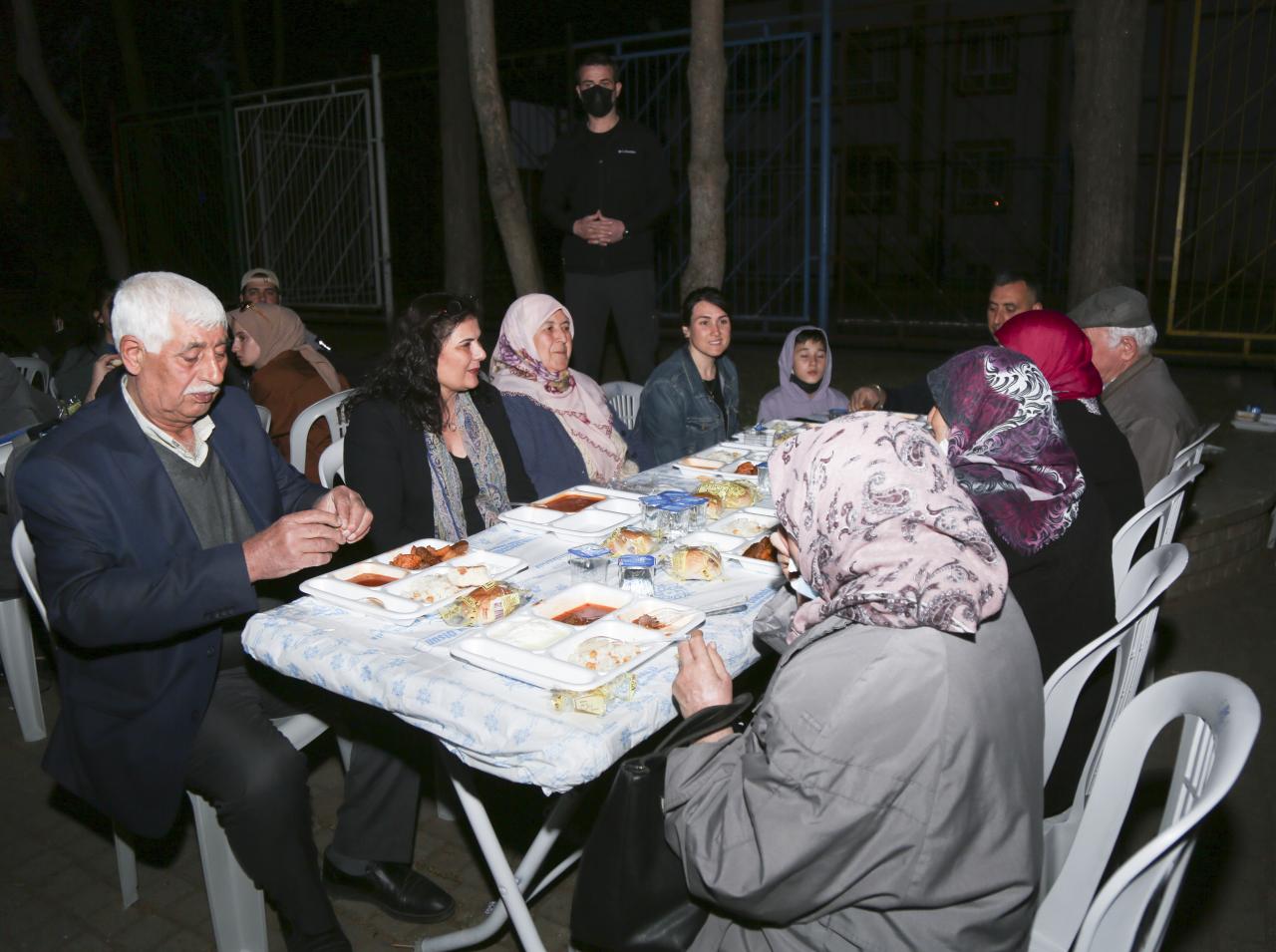 BİNLERCE AYDINLI BÜYÜKŞEHİR’İN İFTAR SOFRALARINDA BULUŞTU