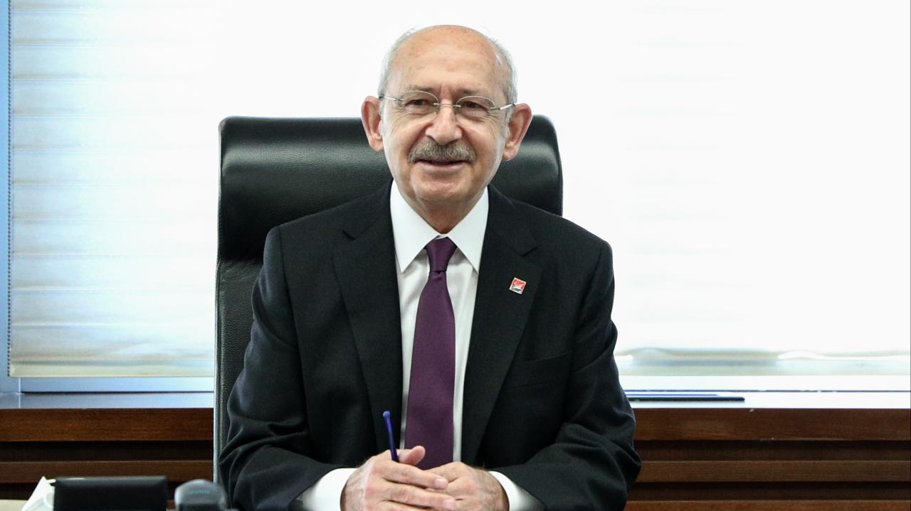 CHP Lideri Kılıçdaroğlu: 1 Mayıs’ı Meydanlarda Coşkuyla Kutlayacağımız Bir Türkiye’yi Hep Birlikte İnşa Edeceğiz