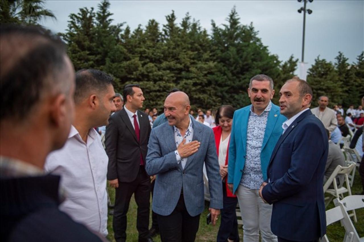 Ramazan’ın son gününde iftar sofrası Büyükşehir emekçileri için kuruldu