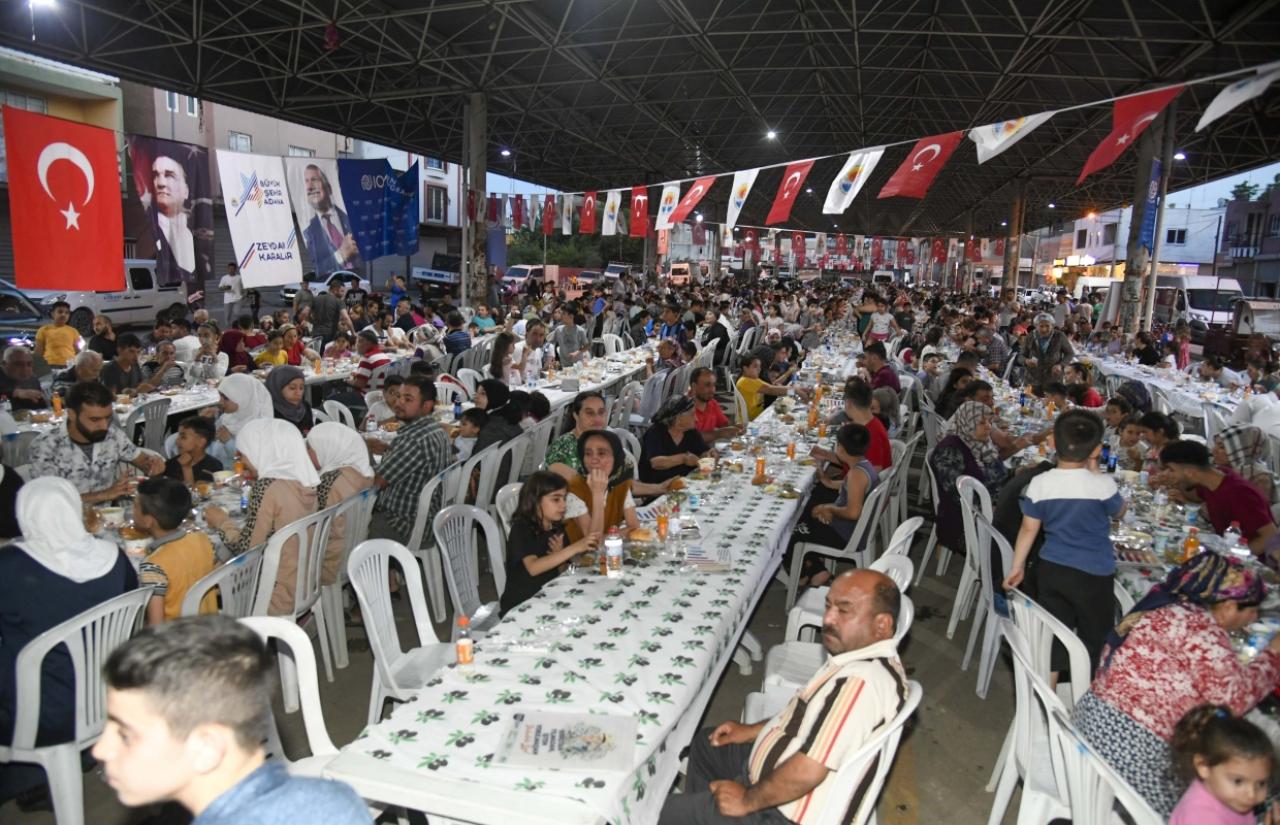 Levent ve Şakirpaşa mahallelerinde gönül sofraları kuruldu