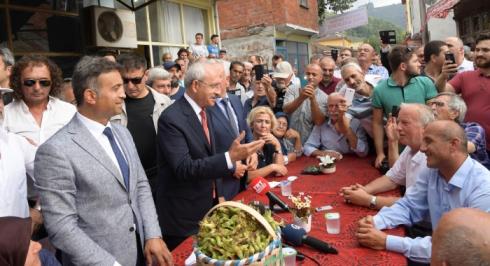 CHP GENEL BAŞKANI KEMAL KILIÇDAROĞLU DÜZCE’DE VATANDAŞLARLA BİR ARAYA GELDİ