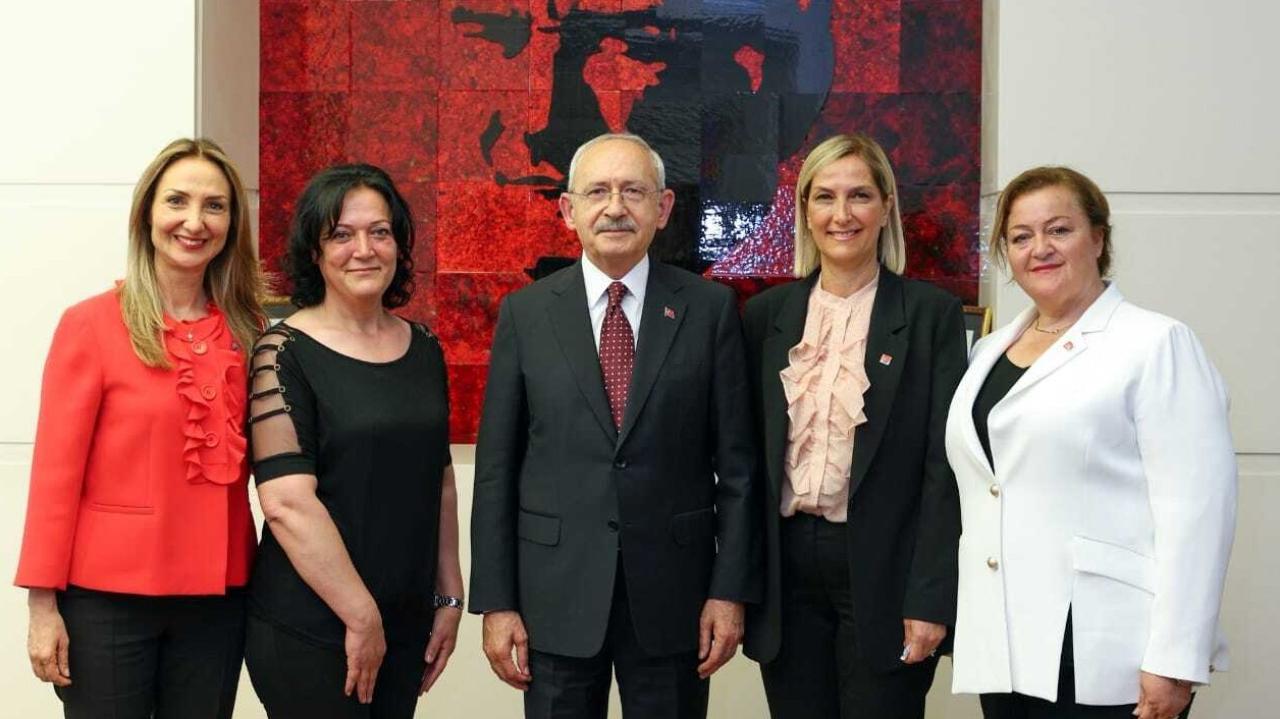 CHP Kadın Kolları, 80 Bininci Yeni Kadın Üyeyi CHP Lideri Kılıçdaroğlu’yla Buluşturdu