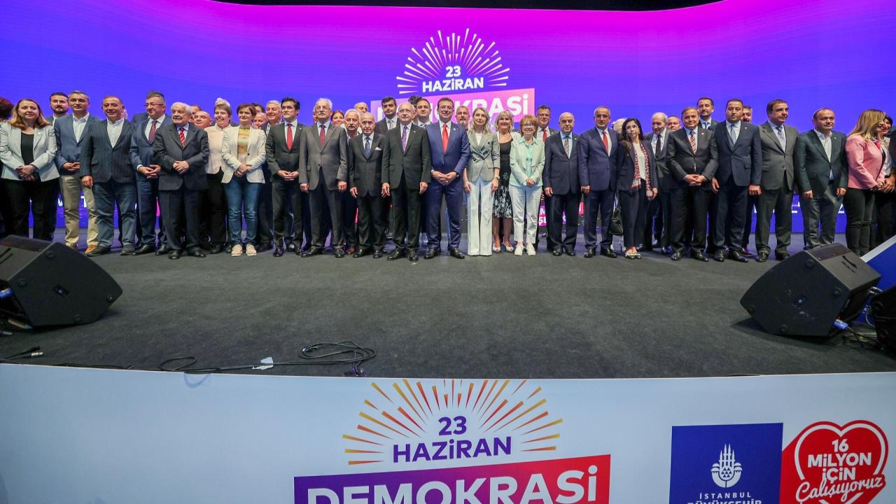 CHP Lideri Kılıçdaroğlu, İstanbul Büyükşehir Belediyesi “Hizmette 3. Yıl” Sunumuna Katıldı