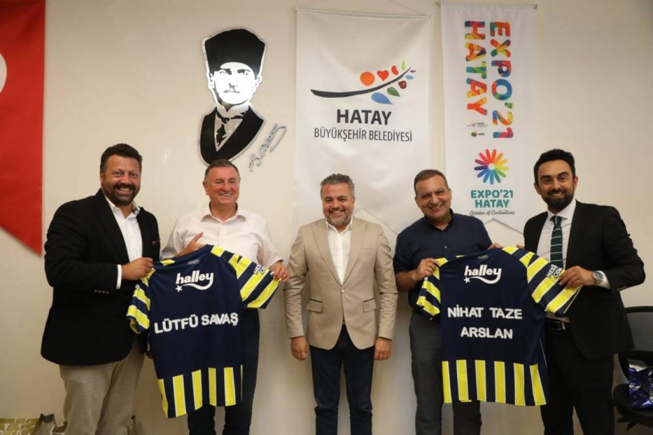 FENERBAHÇE’NİN ESKİ FUTBOLCULARINDAN LÜTFÜ SAVAŞ’A ZİYARET