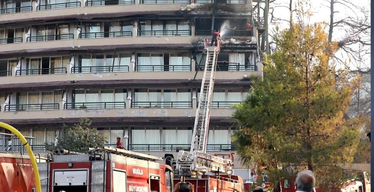 Büyükşehir İtfaiyesinden Marmaris Yangınına Anında Müdahale