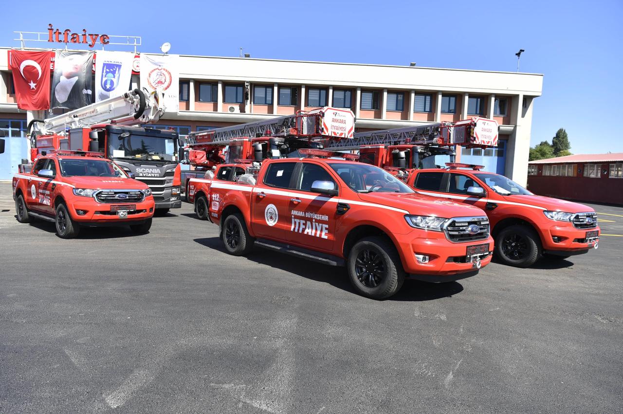 ANKARA İTFAİYESİNİN ARAÇ FİLOSU GÜÇLENİYOR